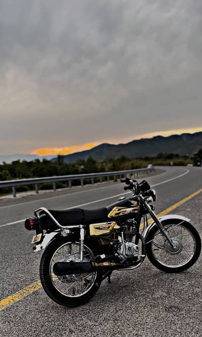 Honda CG 125S Gold edition 2026