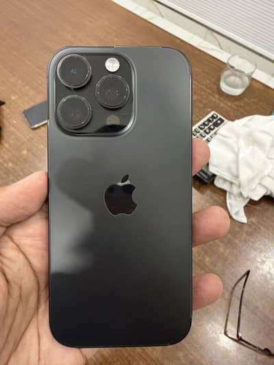 I Phone 16 pro JV Black Titanium