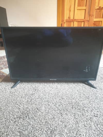 MULTYNET TV 32 INCH 1080P RESOLUTION