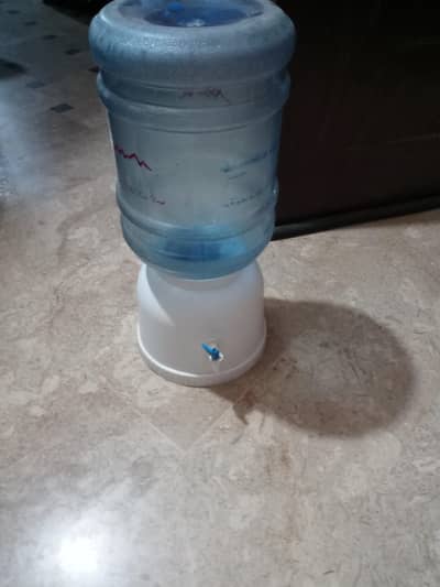 WATER DISPENSER GOOD CONDITION