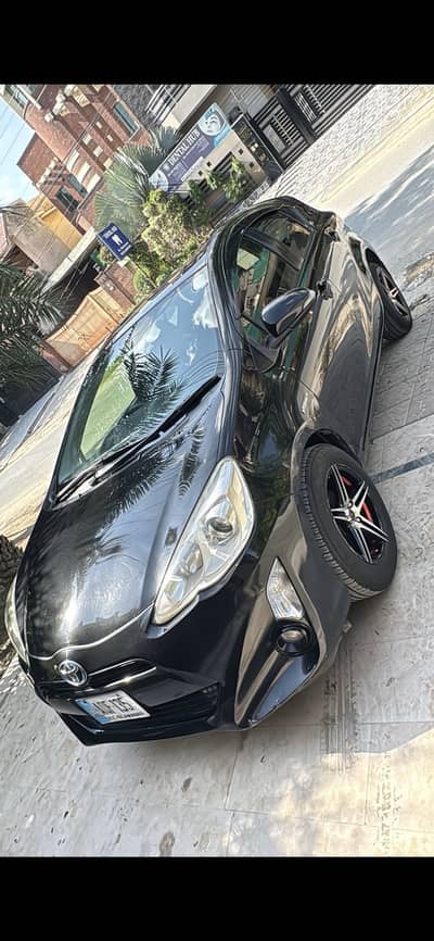 Toyota Aqua S top variant Hybrid 25 plus average model 2020 import
