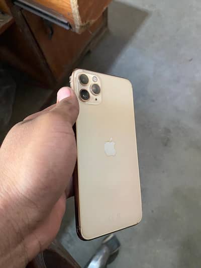 11 pro max 256  luxch condition any fault