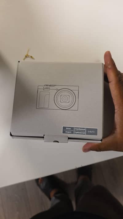 Panasonic lumix DC- TZ99 brand new camera for sale