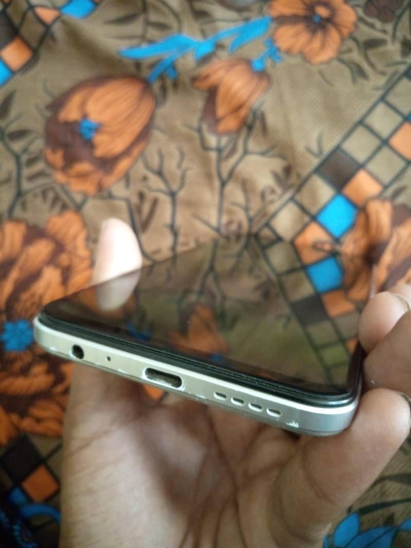 Infinix note 11 8