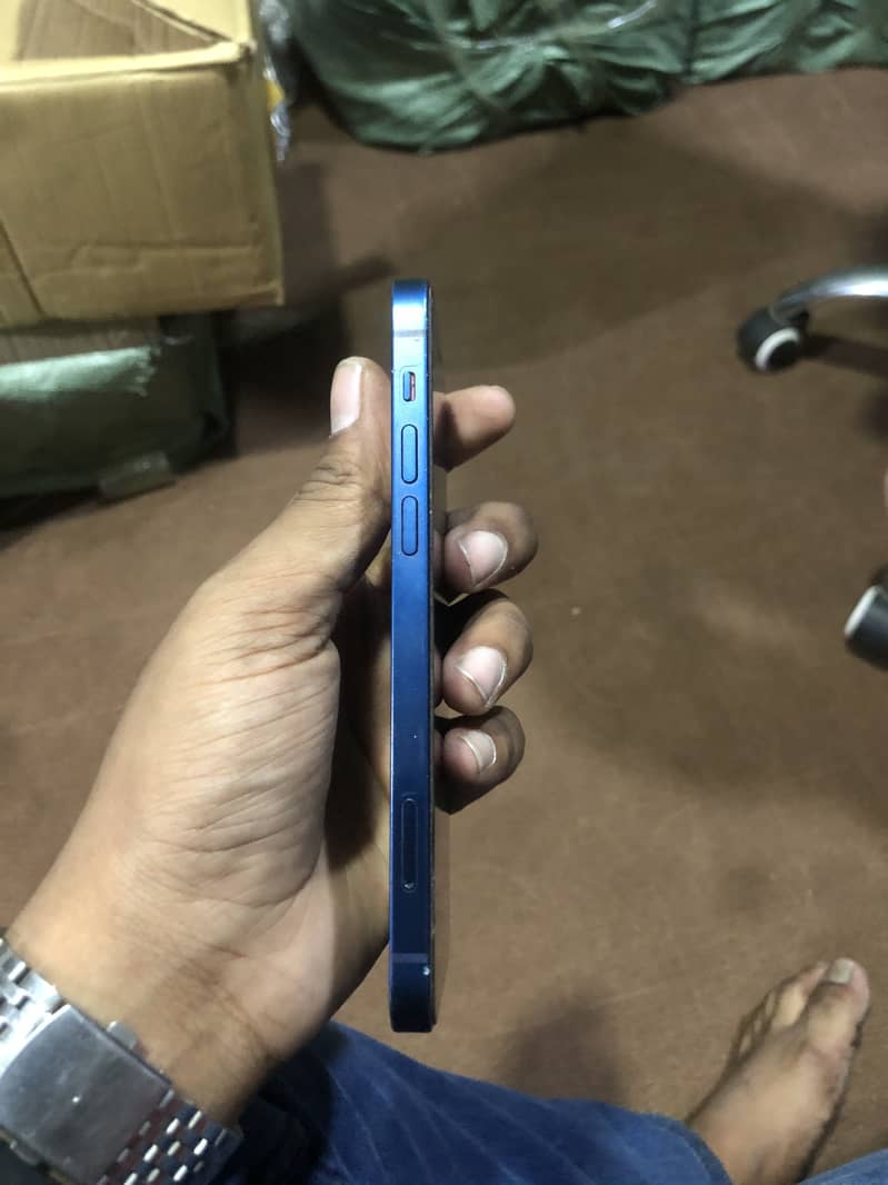 Iphone 12 jv 3