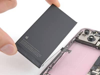 iphone 15 original battery 100% health 4 cycle count only