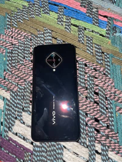 Vivo y51 4/128