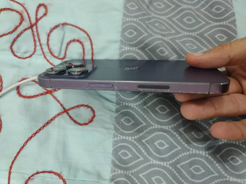 iphone 14 pro 4