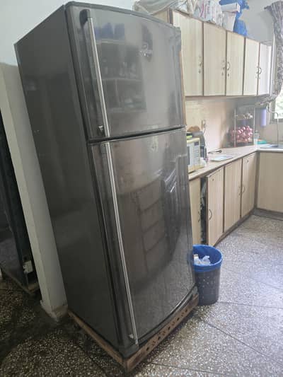 Dawlance refrigerator 17 cft for sale .