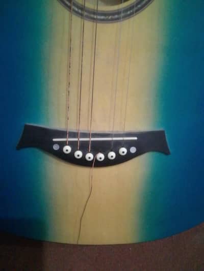 Acoustic guitar. Urgent sale