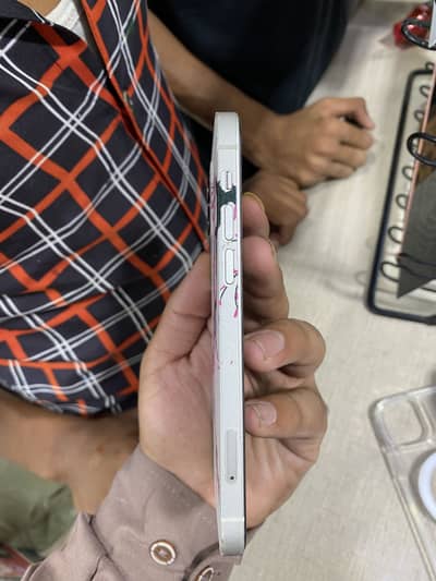 Iphone 12 white