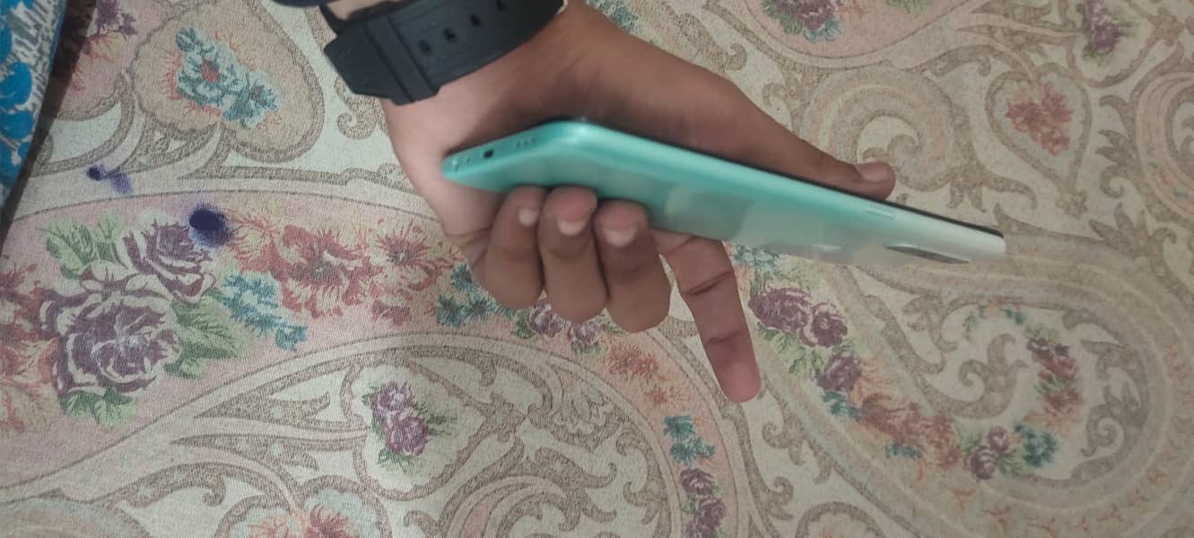 OPPO A31 4