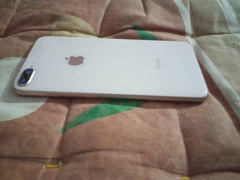 iphone 8 plus 4