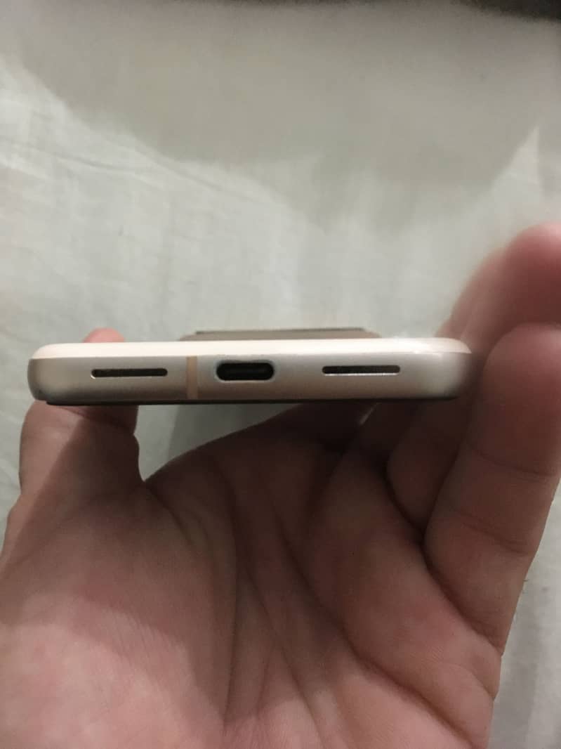 google pixel 8 5