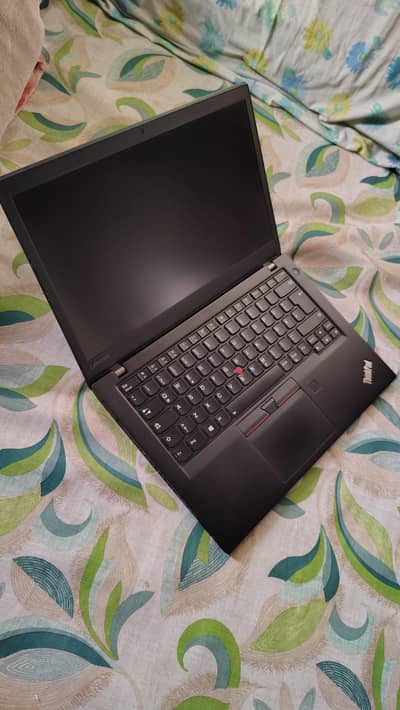 Lenovo Thinkpad | Core i5 - 6th Gen | Chance Deal 