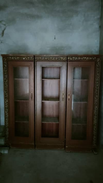 Mirror and stri stand & divider