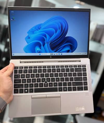 HP EliteBook 845 G7  Ryzen 5 pro =  i7 11th Gen   8/256GB