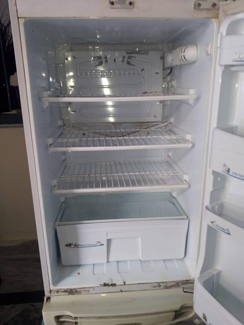 refrigerator 2