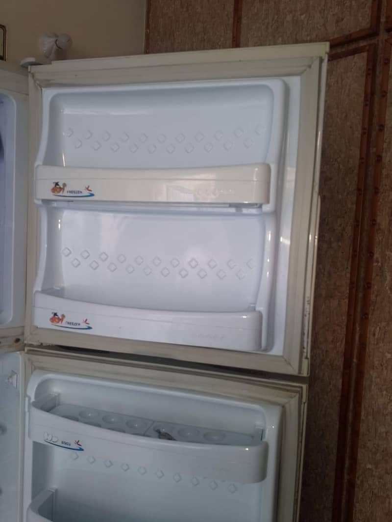 refrigerator 3