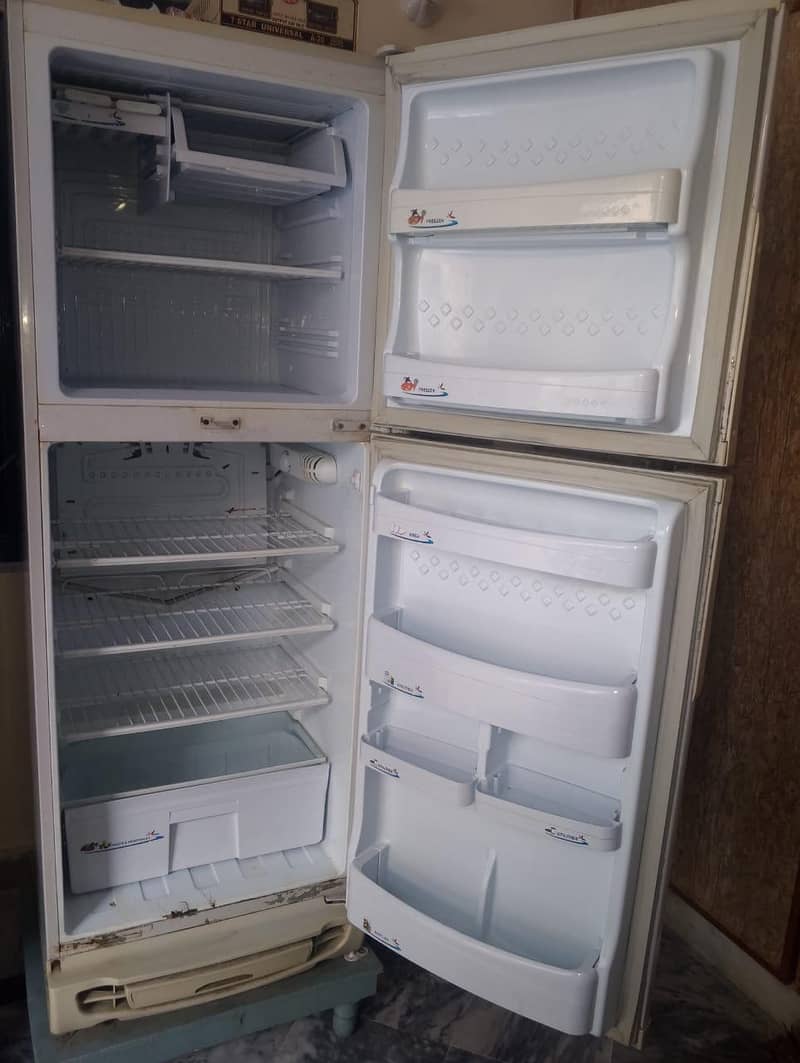 refrigerator 5