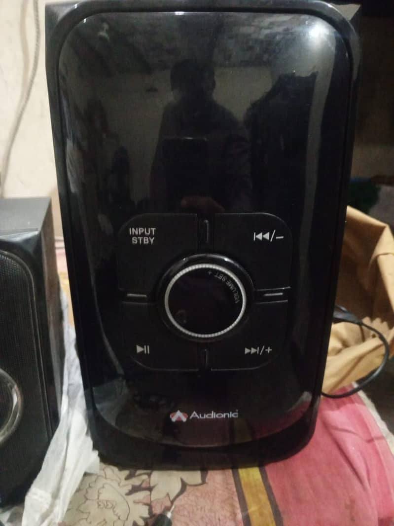 audionic sound system  3 pis 1