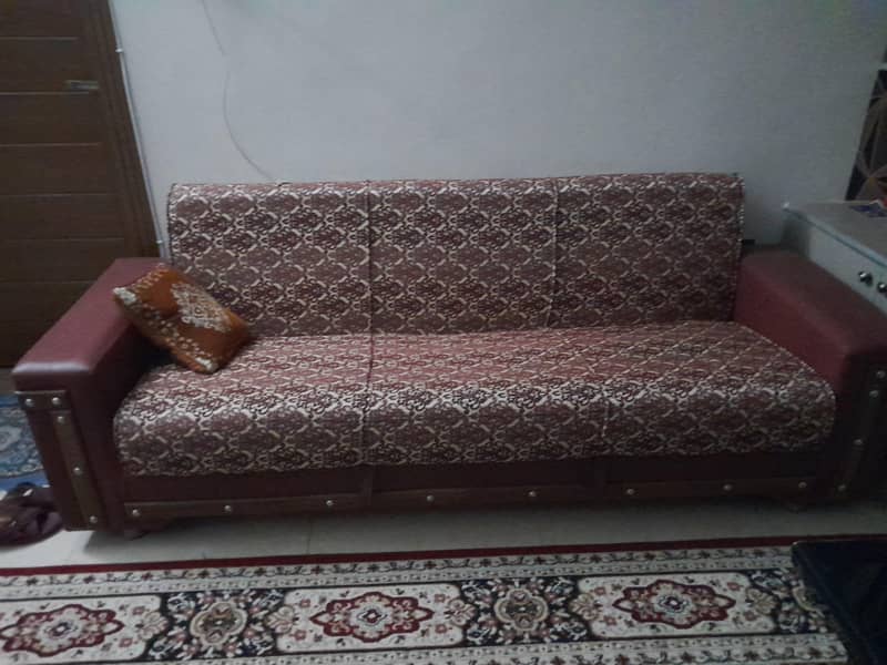 Sofa come bed 1