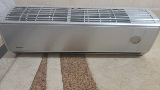 Gree AC very good condition