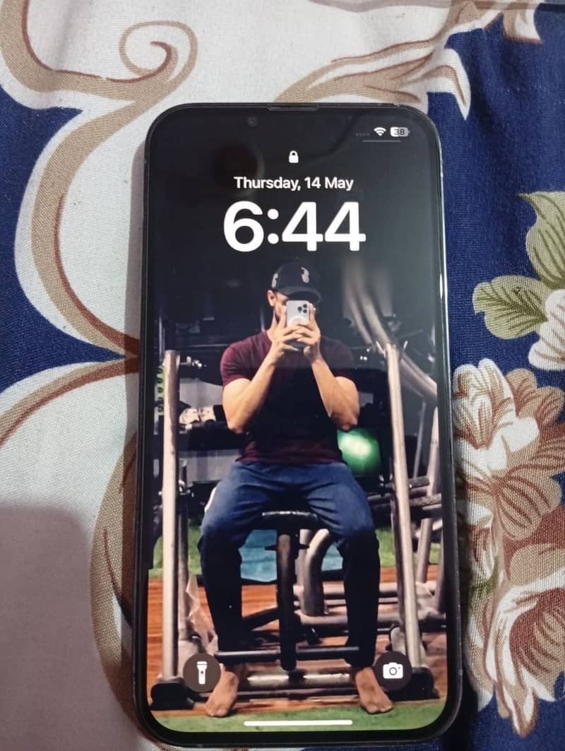 iPhone 13 Pro 6