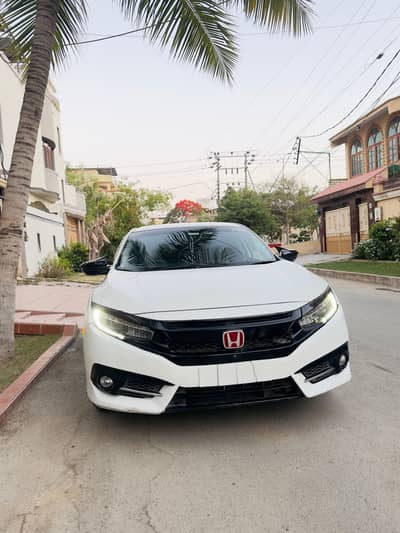 HONDA CIVIC 1.8 i-VTEC CVT