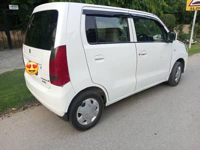 Suzuki wagon R vxl  best condition 16/17 model contact (0333/43/19162)