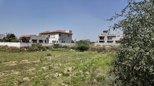 2 Kanal Beautiful Plot Block L Very Close To Park Phase 6