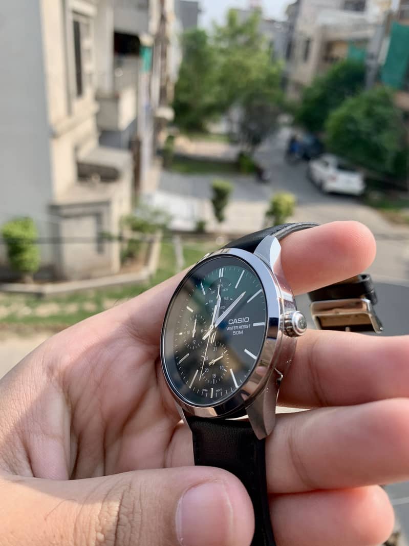 Casio watch with box 2
