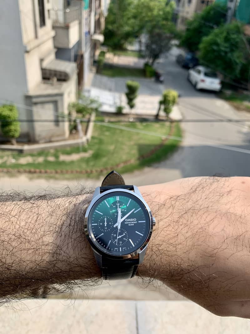 Casio watch with box 7