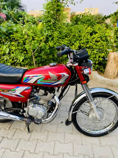 Total Genuine 125 Honda urgent for sale