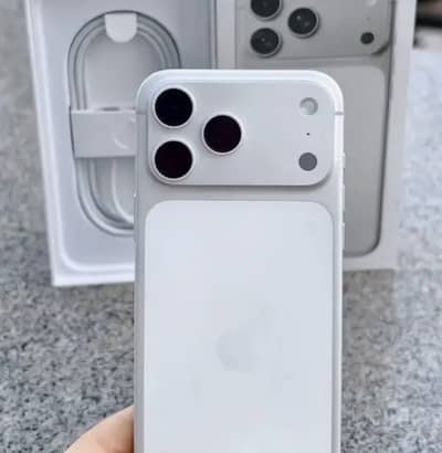 10/10 iPhone 17 Pro Max for Sale