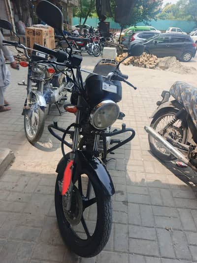 YAMAHA YB 125Z DX