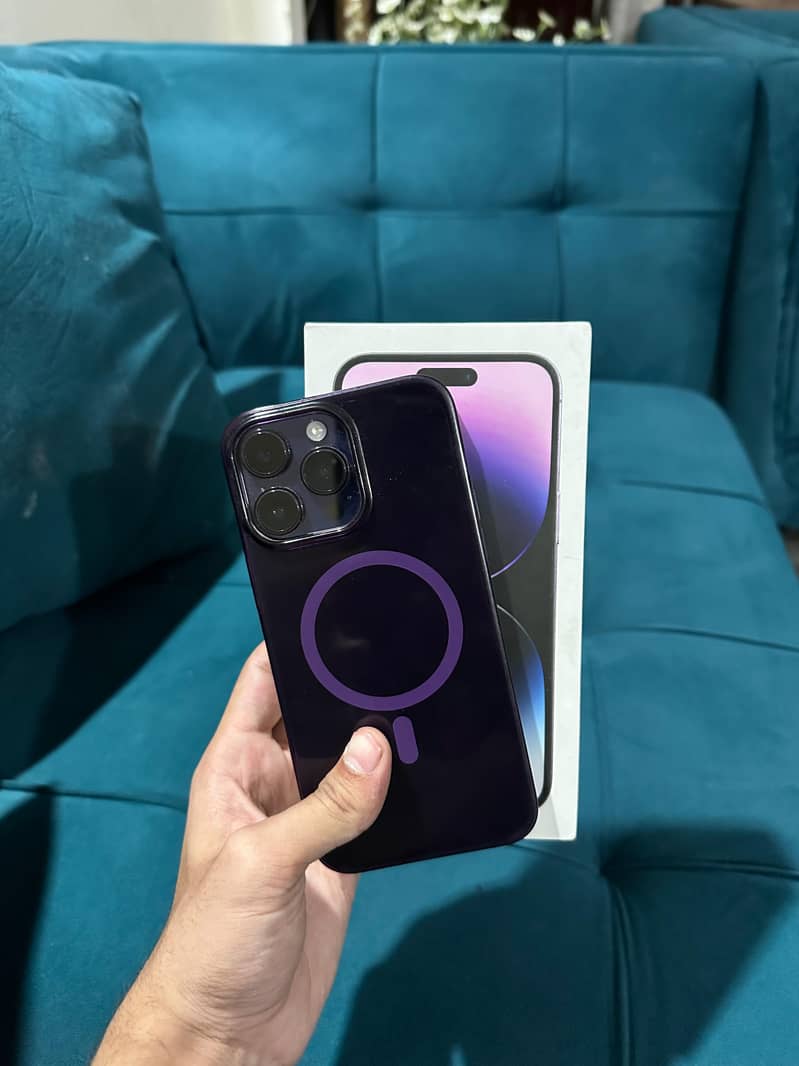 iPhone 14 Pro Max 0