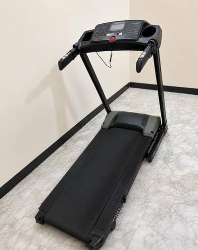 “Motorized Treadmill for urgent sale"