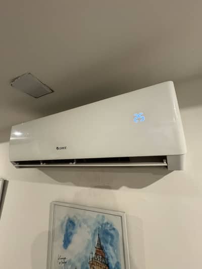 Gree 1.5 ton Inverter 10 months used