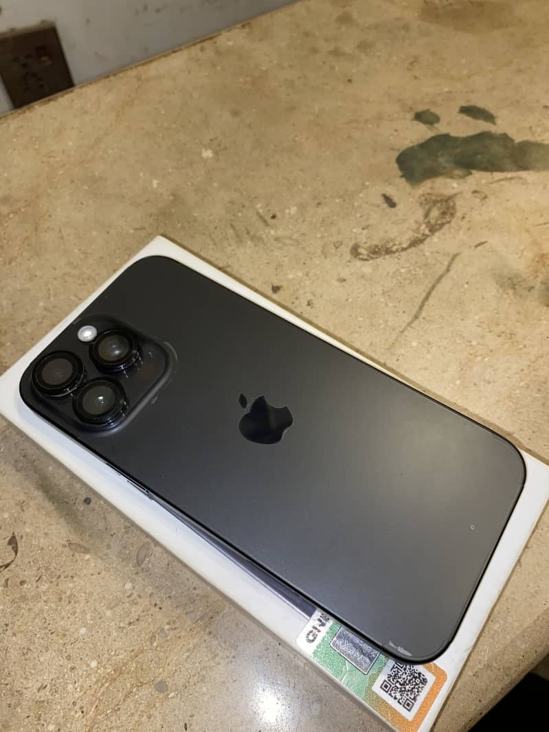 Iphone 16 pro max 7