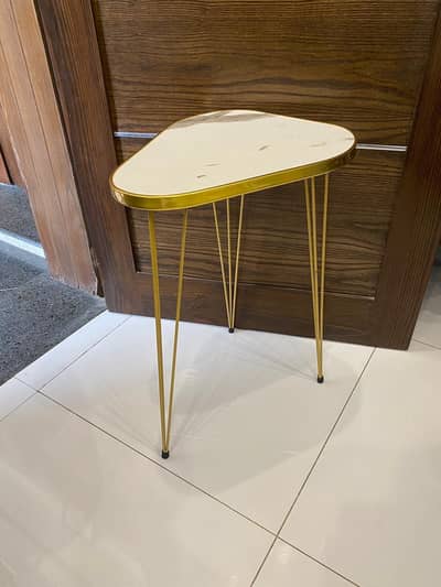 Gold Hairpin coffee table 18×15 Marble top