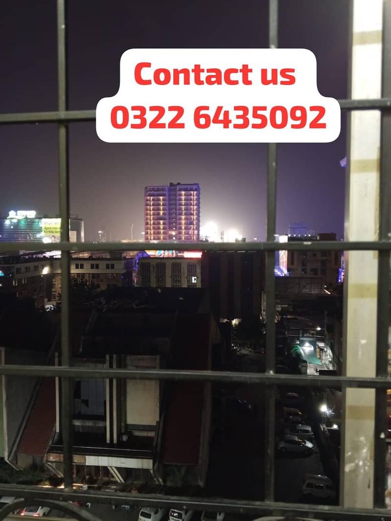 ROOM AVAILABLE 3