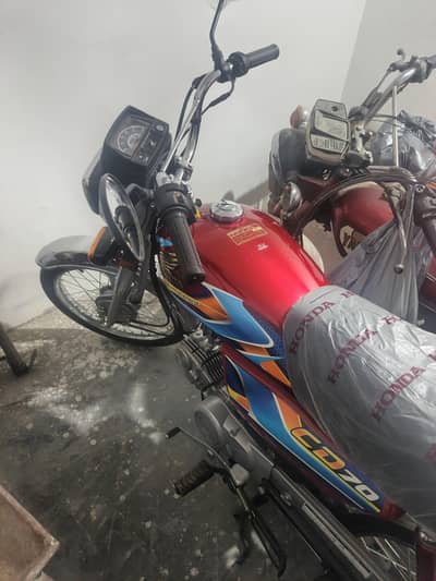 HONDA, CD 70 BRAND NEW