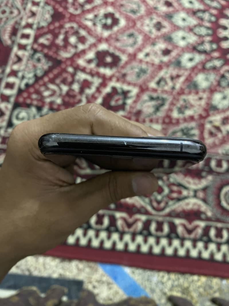 Iphone11 pro max 4