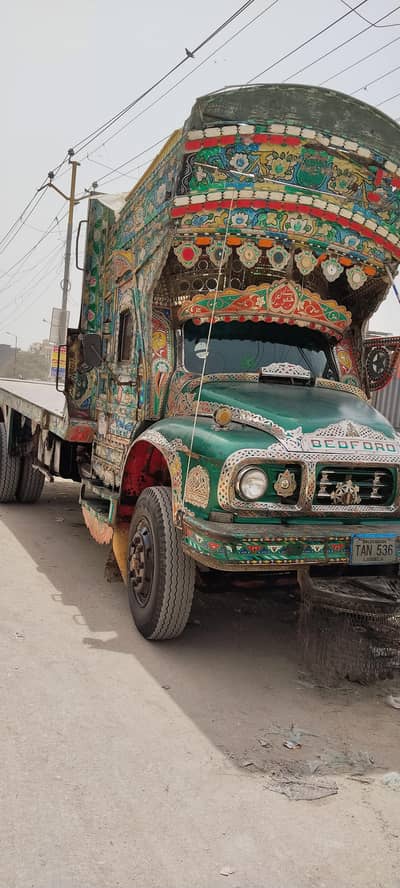 Bedford hino