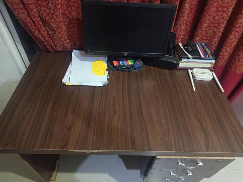 Study/work table 1