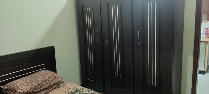 cupboard 3 doors