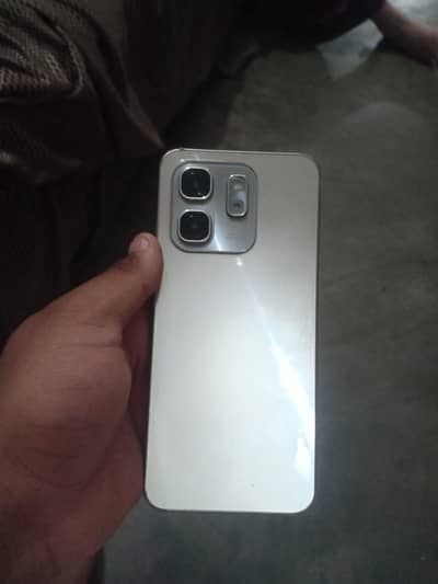 6+2 128gb lush condition me he werrenty b pari hoi he