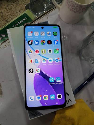 vivo y 19s condition new complete box