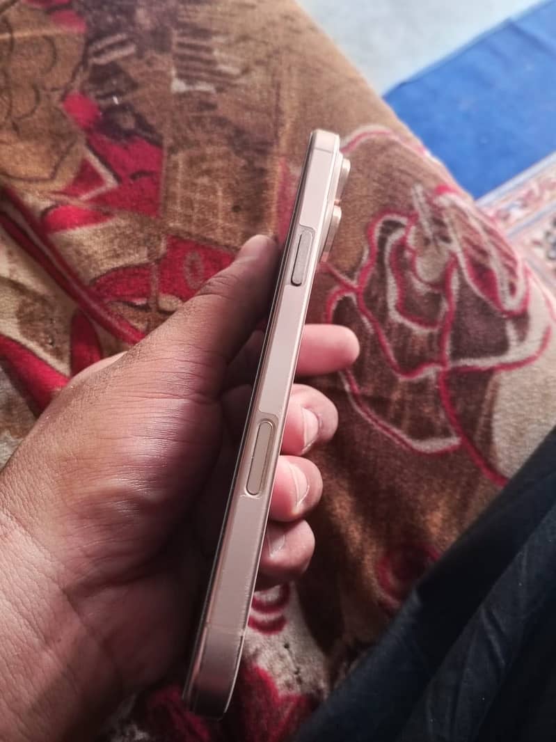 Iphone 16 Pro Max 1